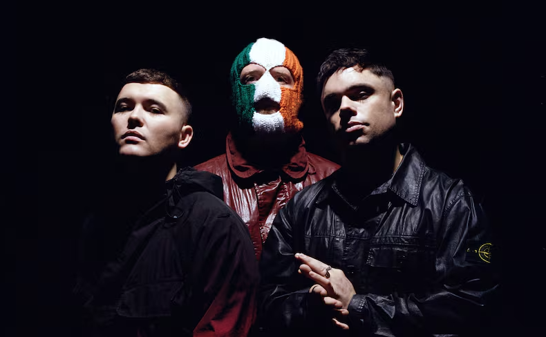 Kneecap anuncia concierto benéfico en Falls Park