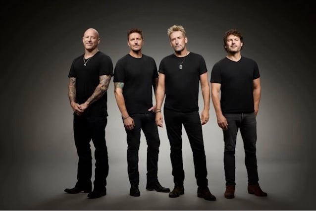 Nickelback presentan «Leave Me Behind», nuevo single de su álbum «Everything Under the Sun» Nickelback presentan «Leave Me Behind», nuevo single de su álbum «Everything Under the Sun»